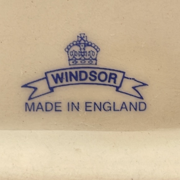 Windsor "A Round of Golf" Ceramic Teapot Collectible - Picture 8 of 11